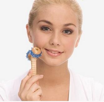 Массажер с деревянной ручкой Тривес М-526