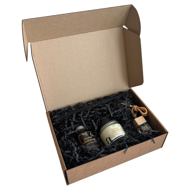 Набор Арома "Дыши свободно" (Свеча 100 мл, аромадиффузор 50 мл, ароматизатор подвесной в бутылочке)